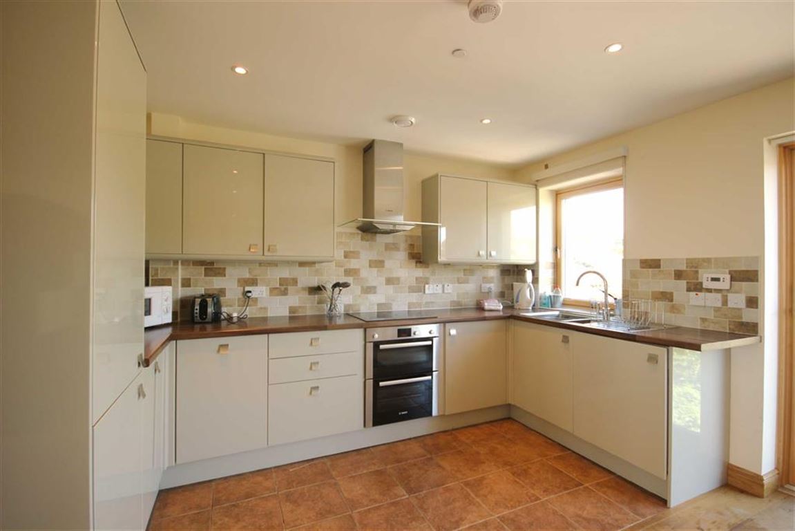 Rollos Property Rollos Solicitors & Estate Agents